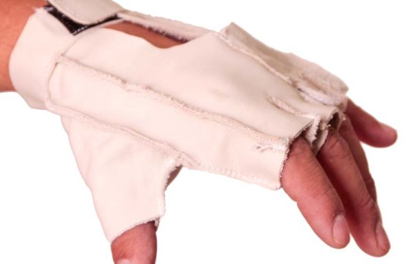 GUANTALETA DE PIEL ECONOMICA