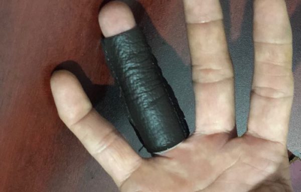 DEDALES DE PIEL CON ELASTICO